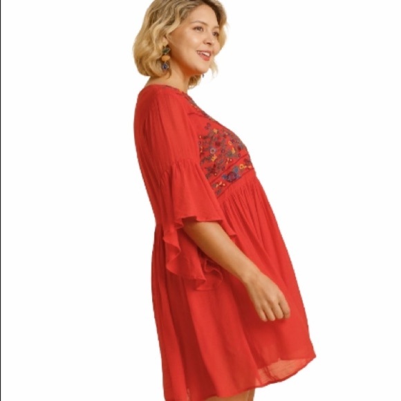 CLEARANCE- XL Umgee Women’s Floral Yoke Bell Sleeve Dress - Picture 4 of 6